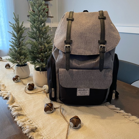 Eddie Bauer Places & Spaces Legend Backpack Diaper Bag - EXCELLENT CONDITION - Picture 2 of 4
